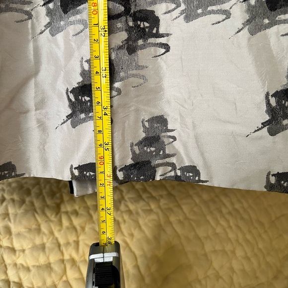 Elegant Black and White Dress - Picture 7 of 10